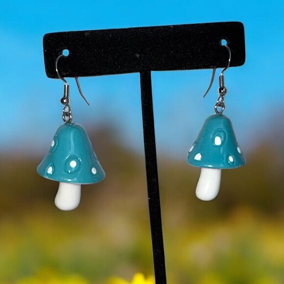 Novelty Pierced Earrings Blue and White Mushroom Plastic *read* - Picture 1 of 5